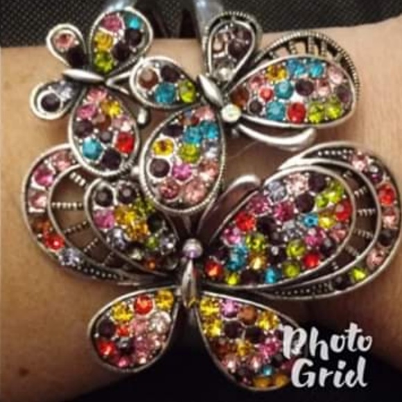 Vintage Butterfly Bracelet - Picture 2 of 5